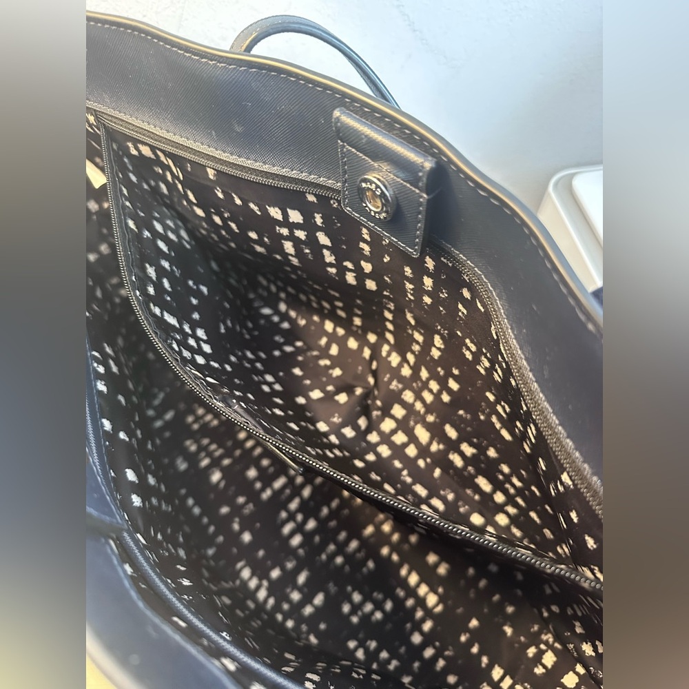 Marc Jacobs Navy Blue Saffiano Leather Large Tote Shoulder Bag - Picture 14 of 16